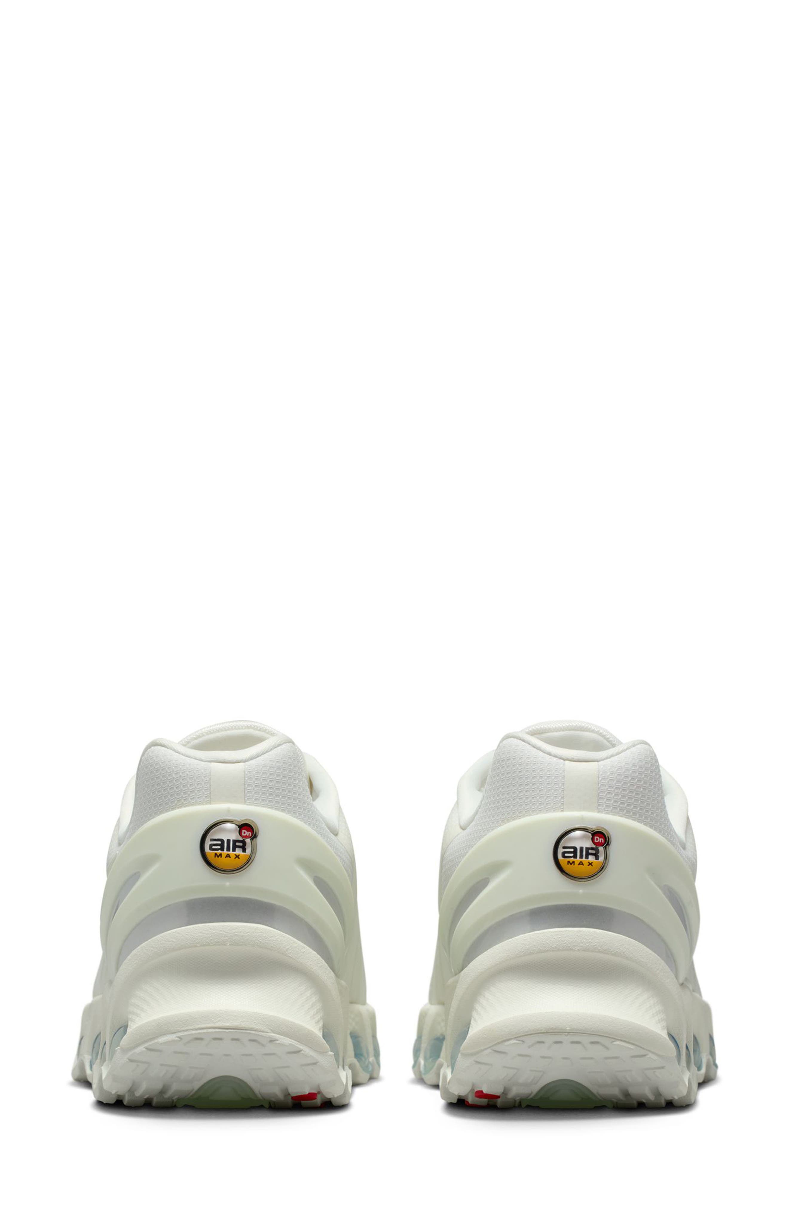 Air Max DN8 Sneaker, Alternate, color, 101 SAIL/BLACK