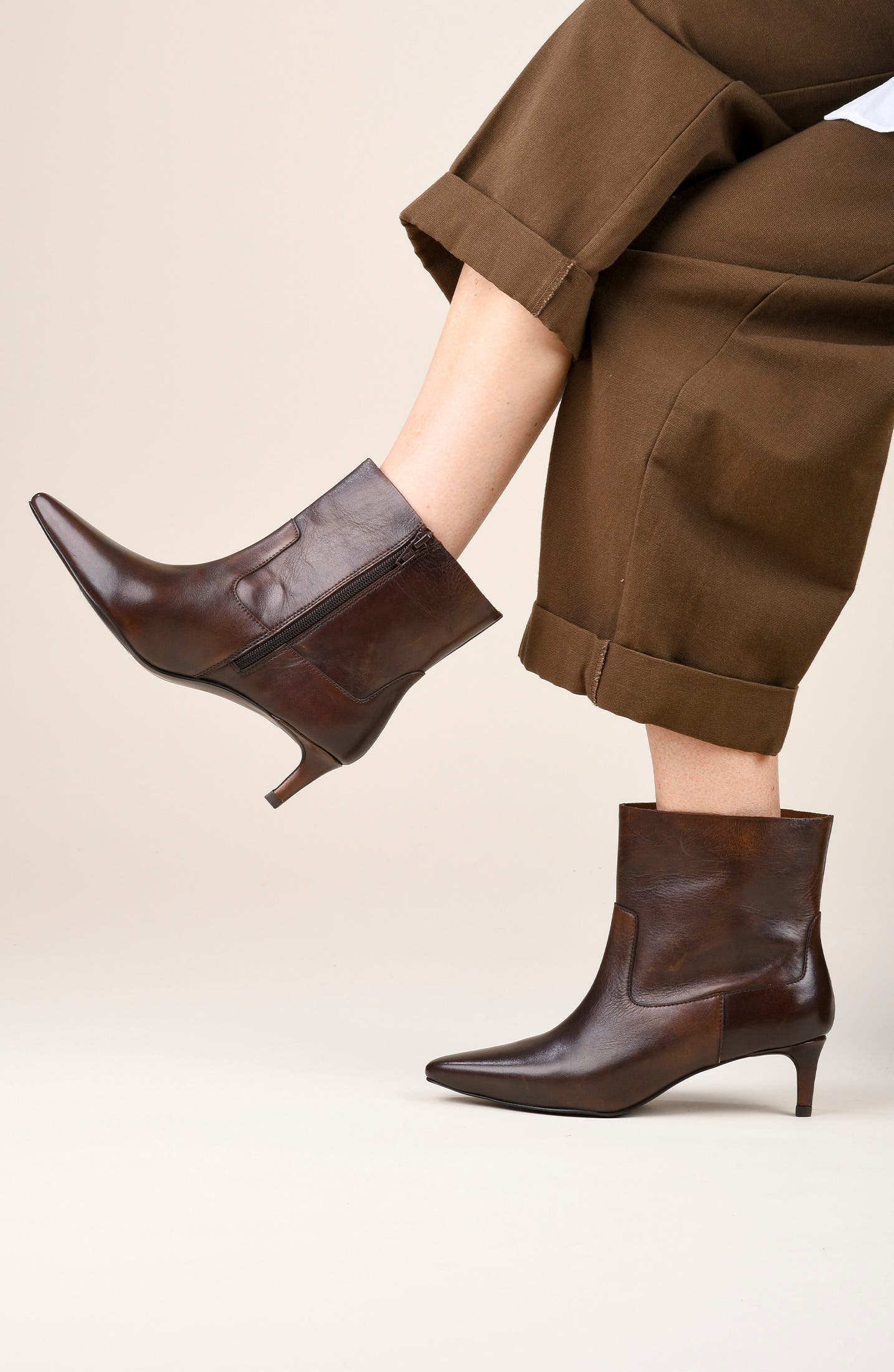 Venue Leather Bootie, Alternate, color, BROWN
