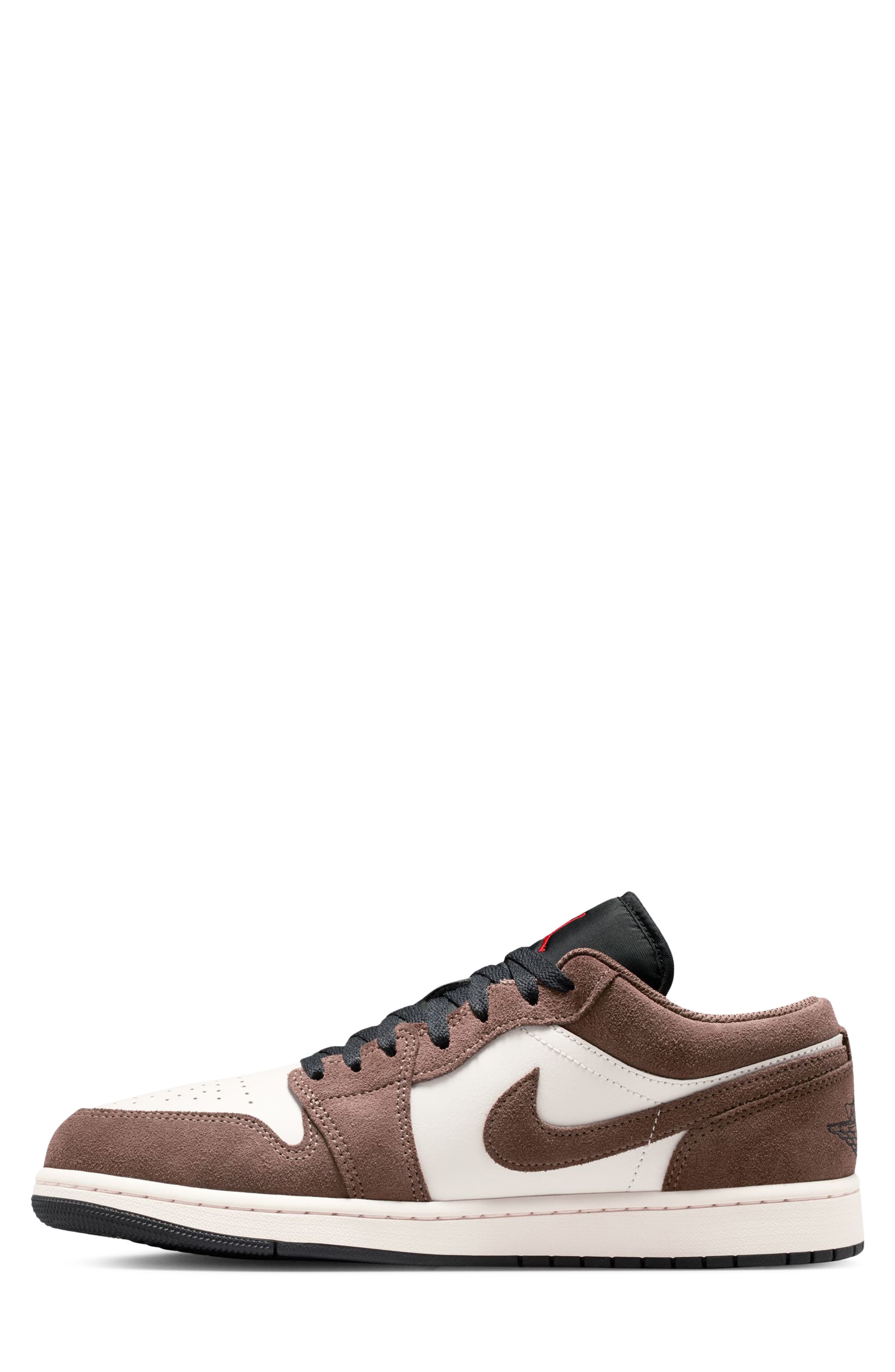 Мужские кроссовки Nike Air Jordan 1 Low Basketball Sneaker — фото 6