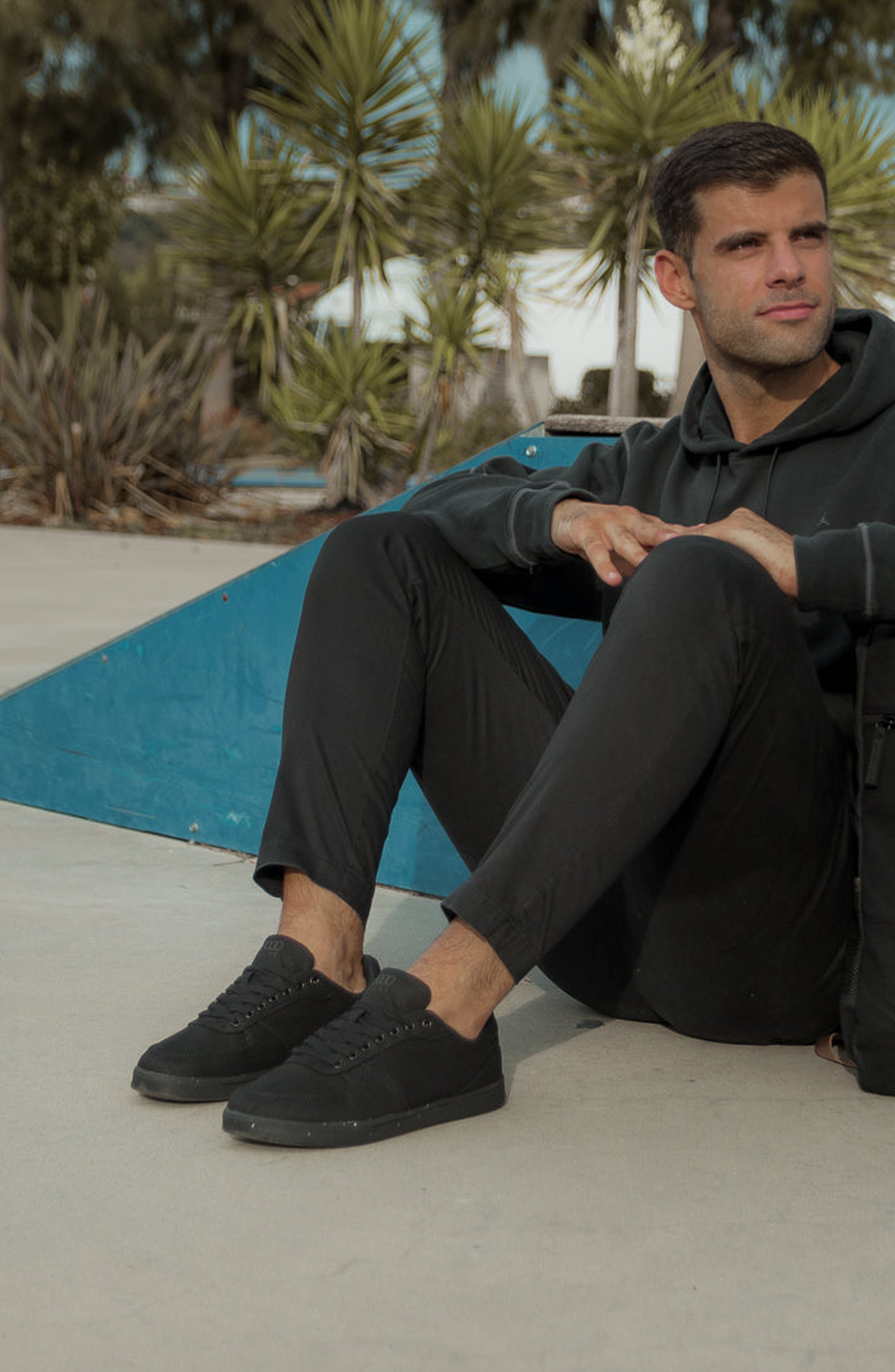 8000Kicks The Seeker Sneaker, Alternate, color, Full Black