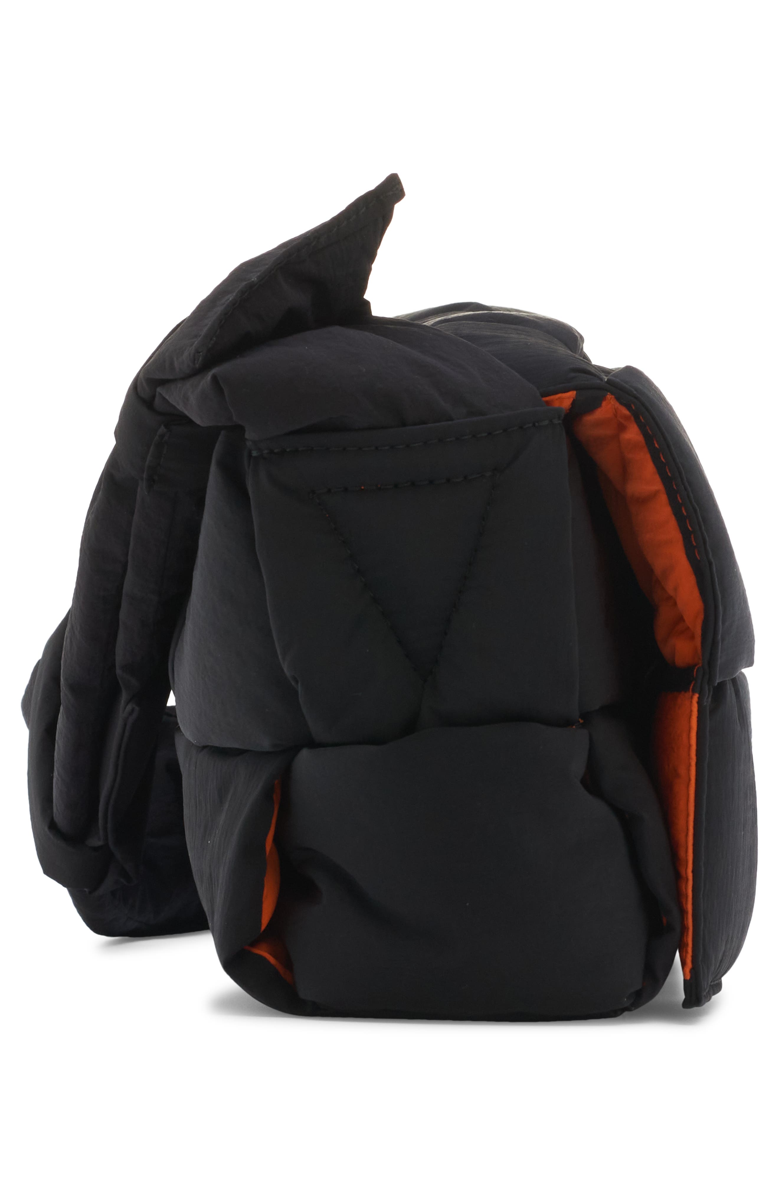 Bottega Veneta Medium Cassette Intrecciato Padded Messenger Bag, Alternate, color, 