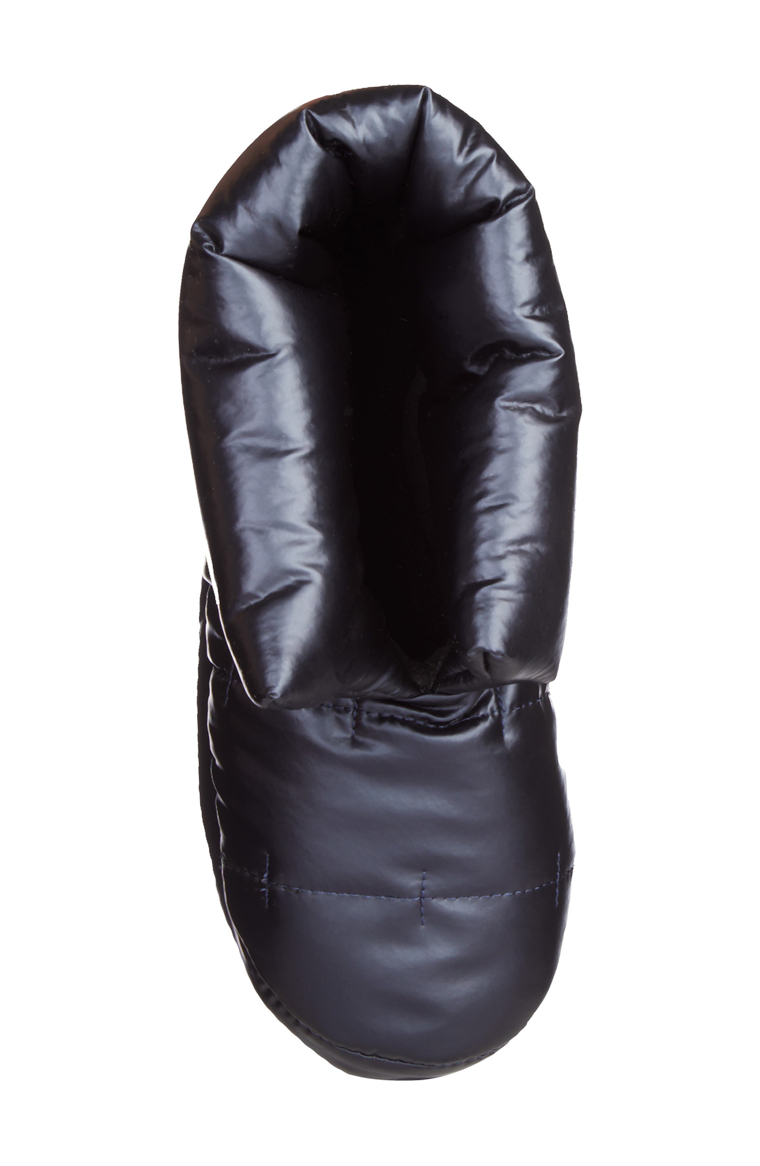 ISOTONER Nylon Puffer Bootie Slipper, Alternate, color, Black