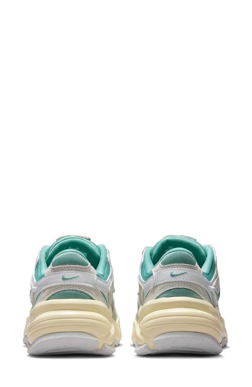 Nike Al8 Sneaker In Multi