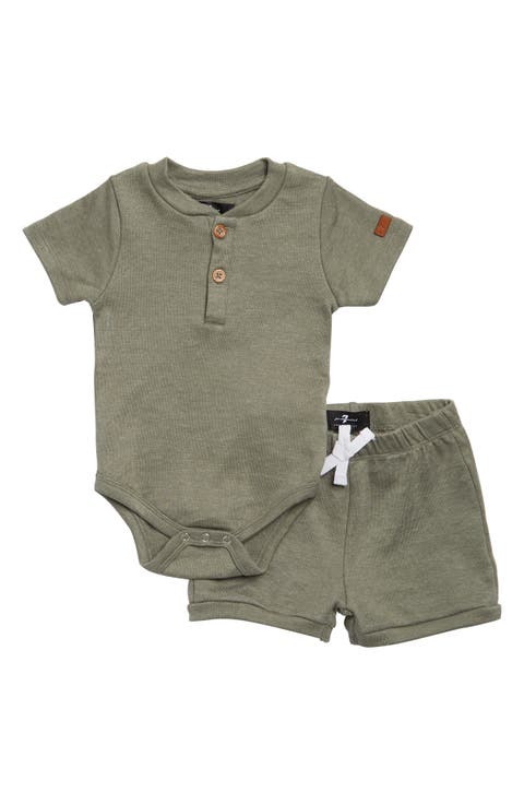 Kids' 2-Piece Bodysuit & Knit Shorts Set (Baby)