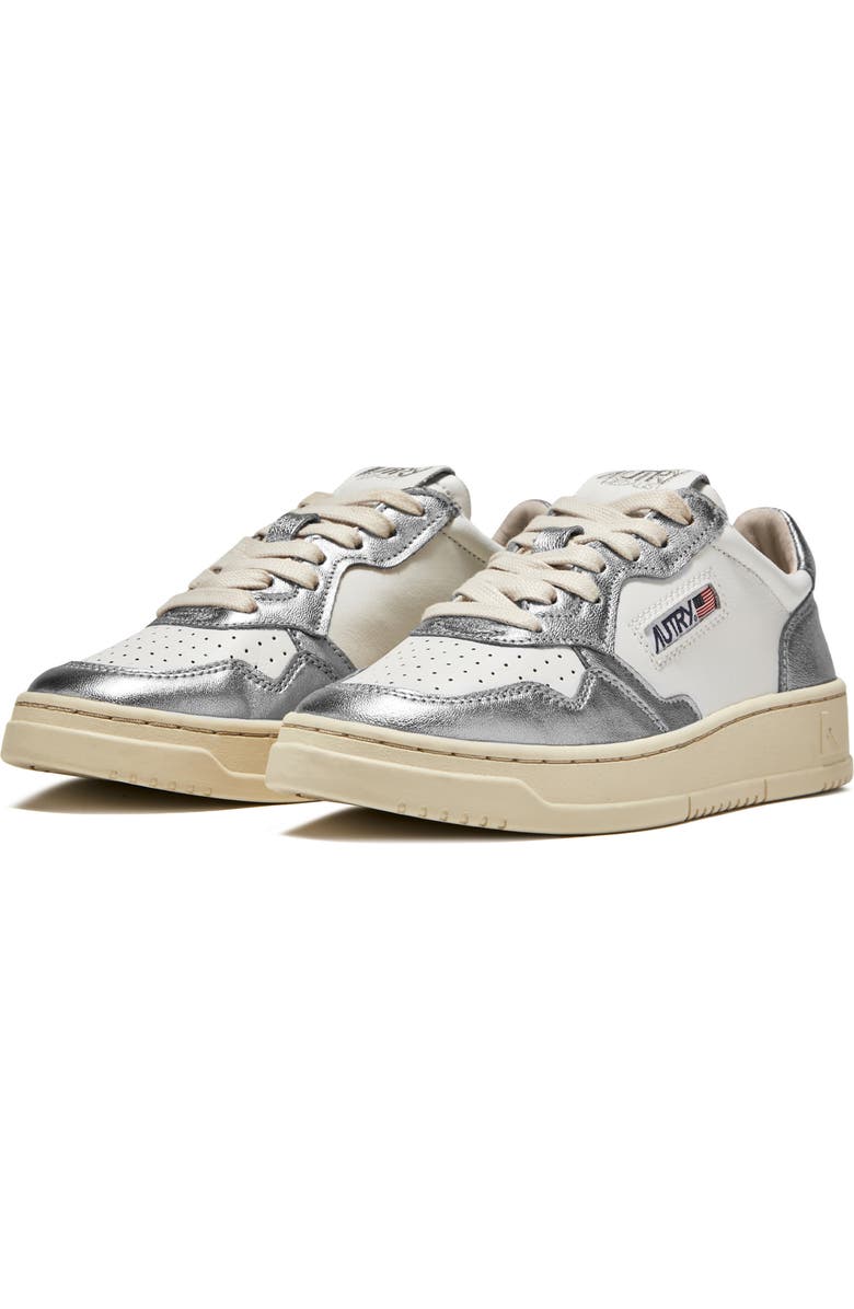 AUTRY Medalist Low Top Sneaker, Main, color, Leather White/ Silver