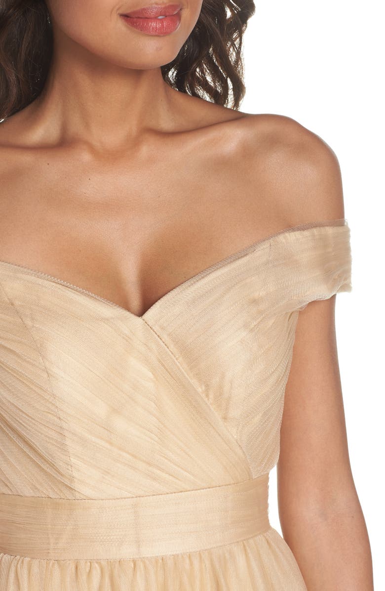 Ieena for Mac Duggal Mac Duggal Off the Shoulder Tulle Ballgown, Alternate, color,