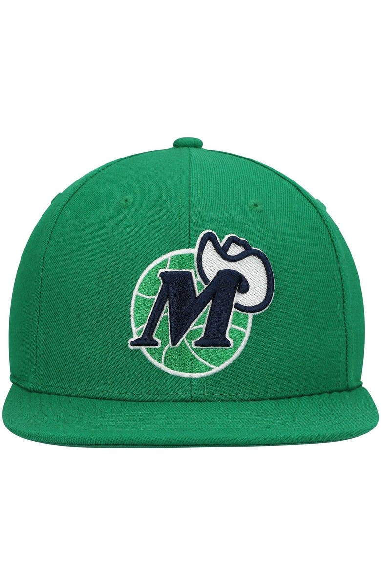 Mitchell & Ness Men's Mitchell & Ness Green Dallas Mavericks Hardwood Classics Team Ground 2.0 Snapback Hat, Alternate, color, Green