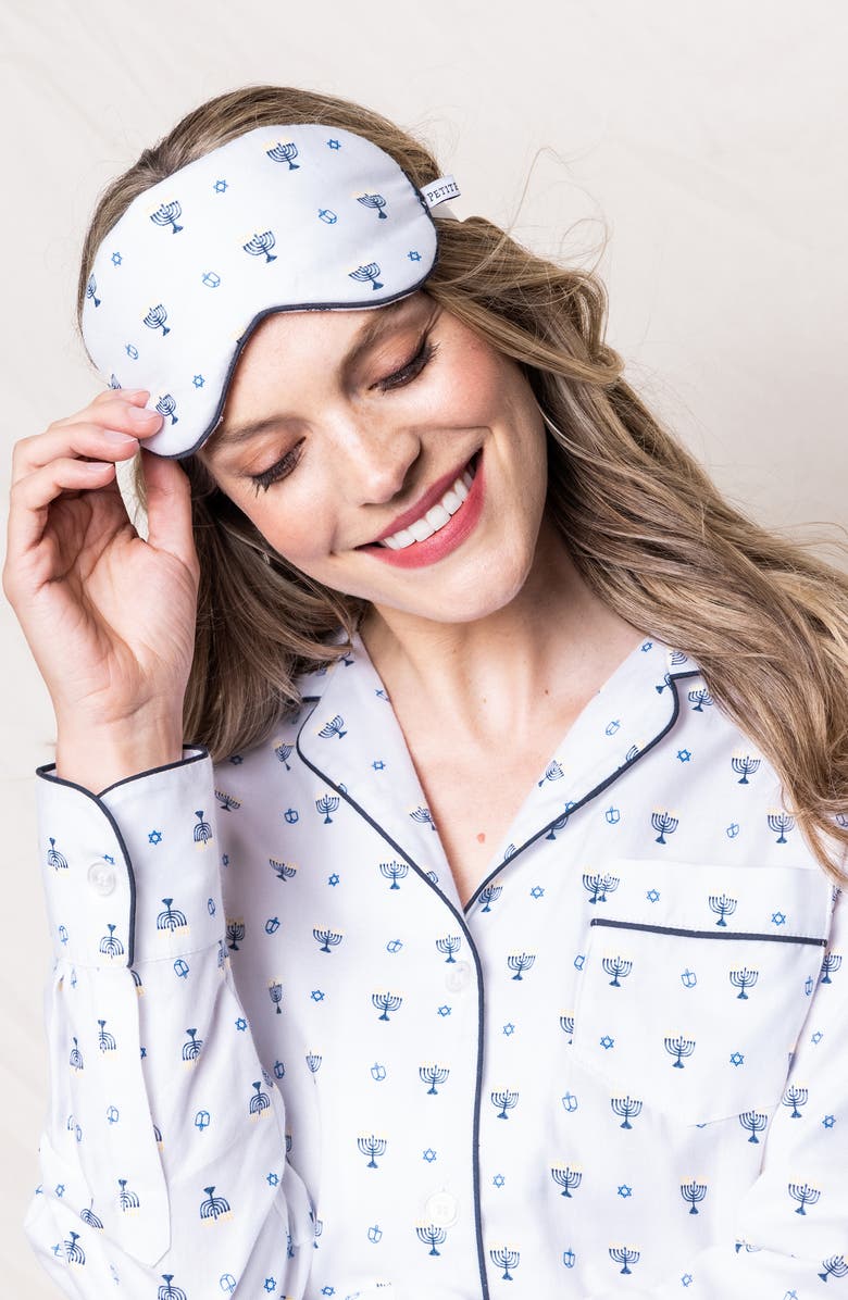 Petite Plume Hanukkah Print Cotton Pajamas, Alternate, color, 