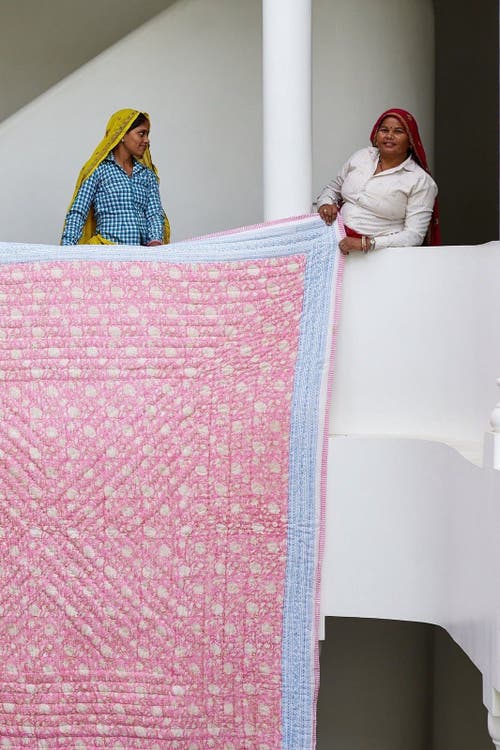 Cqc La Mana Quilt In Pink