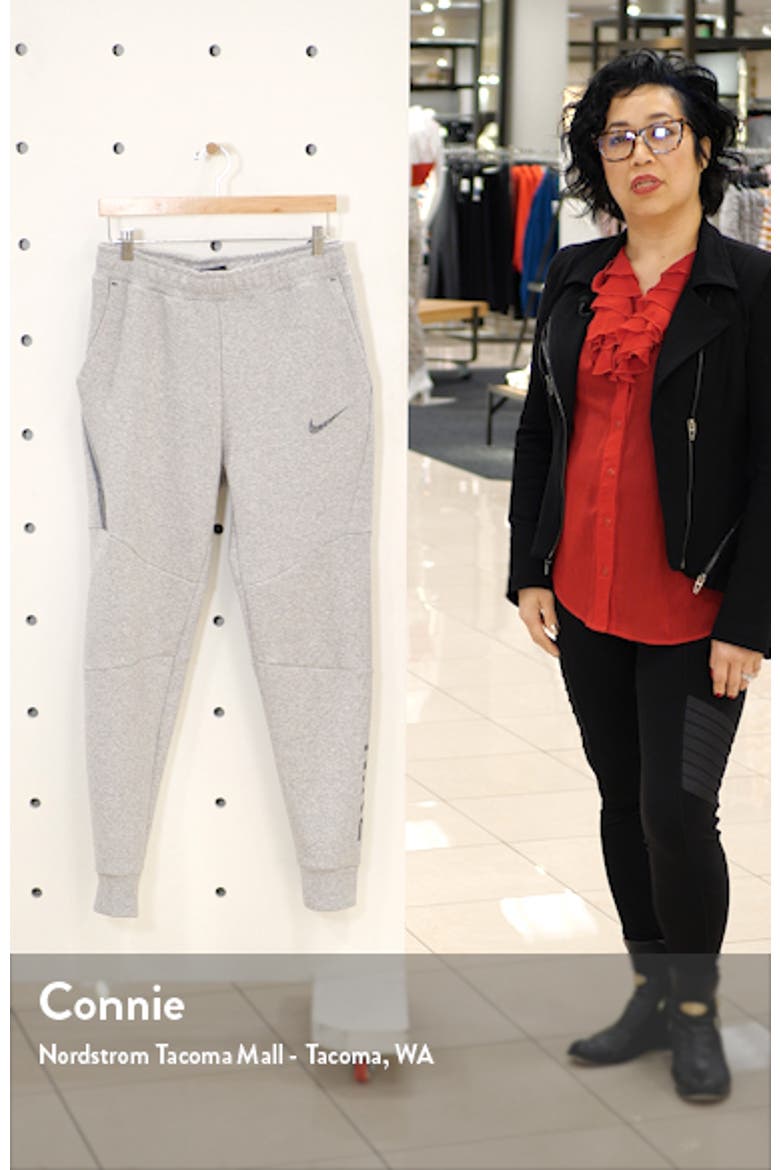 Sportswear 50 Jogger Pants video