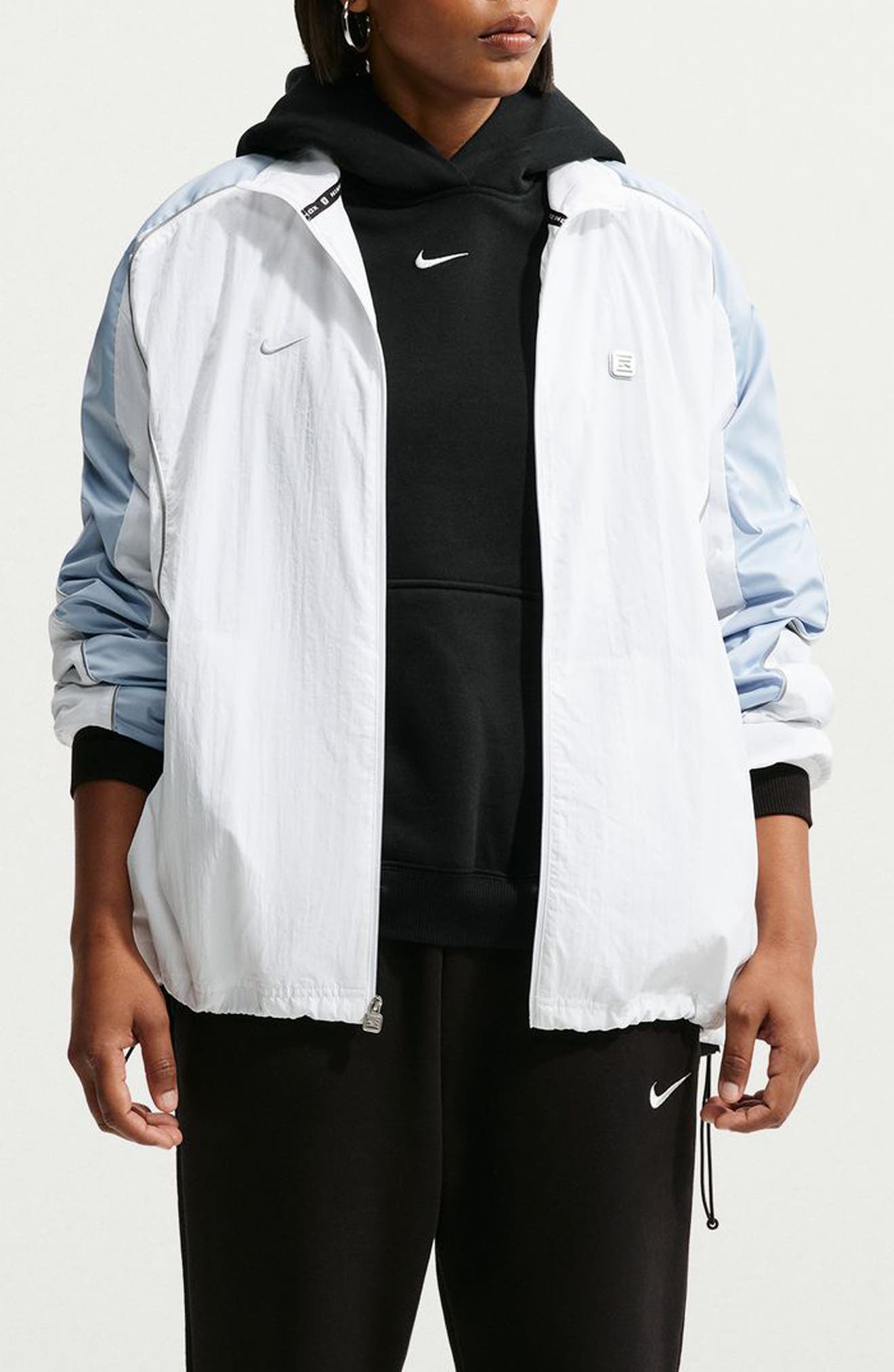 selected TOTAL BLACK/ SAIL