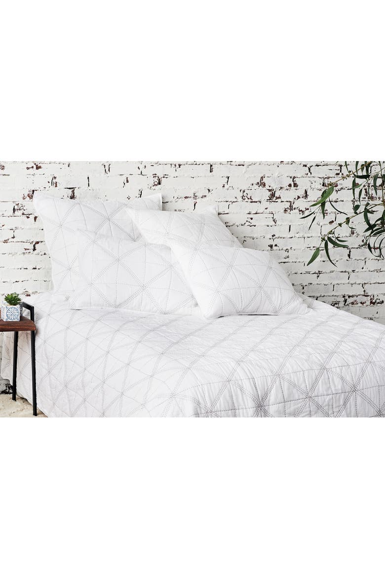 Harper Quilt, Alternate, color, White