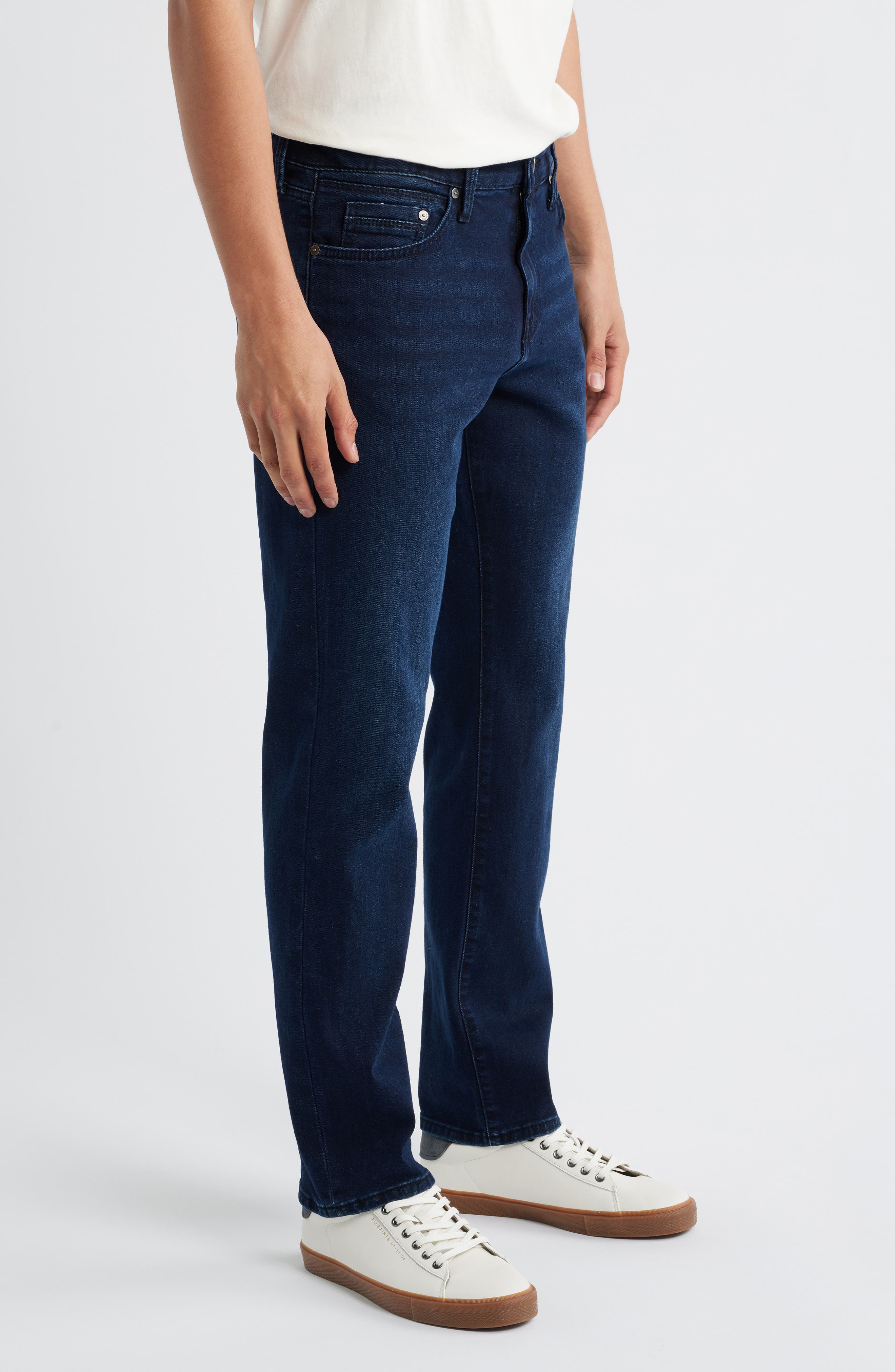 Мужские джинсы Mavi Jeans Matt Relaxed Straight Leg Jeans — фото 3