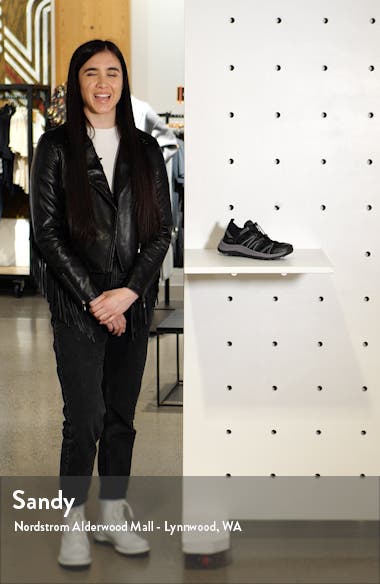 lady foot locker shoes