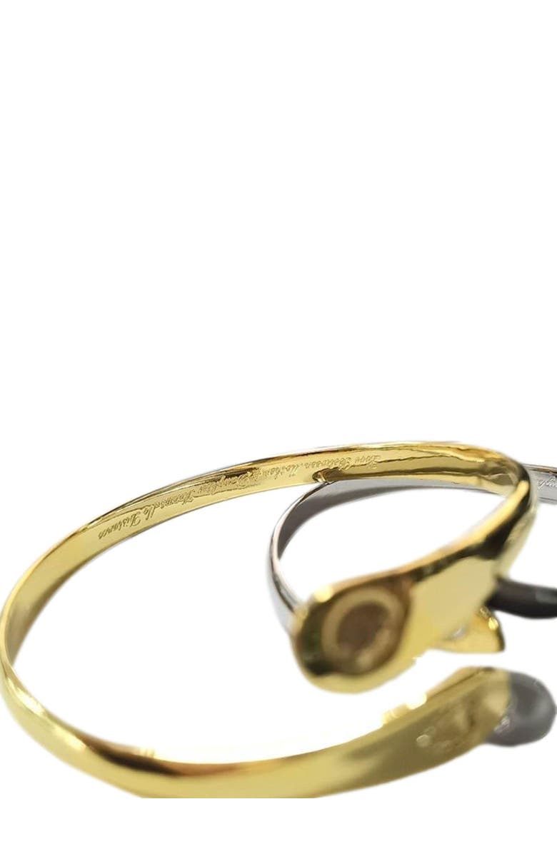 Hollywood Sensation Mother Daughter Bracelet, Engraved Love Between Mother and Daughter Knows No Distance, Alternate, color, Gold