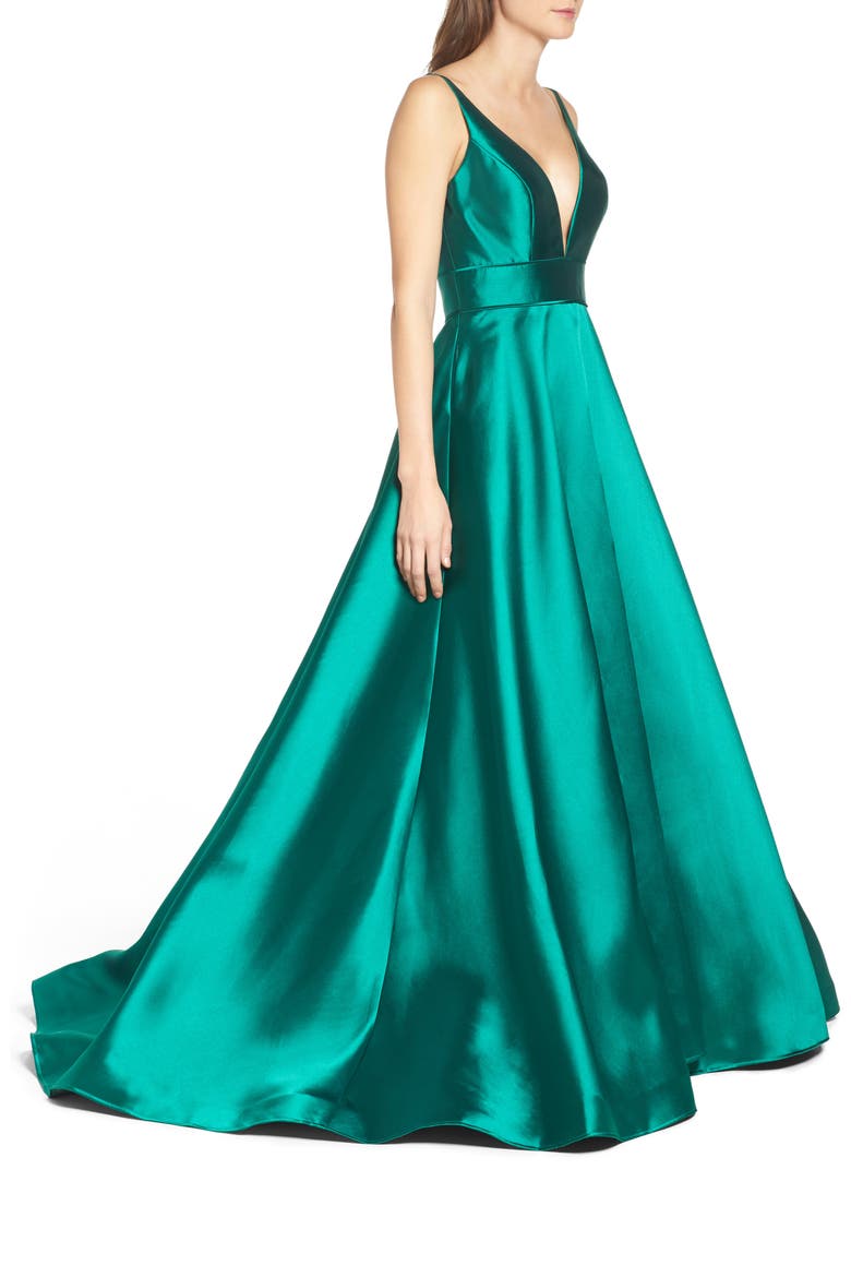 Plunge Neck Taffeta Ballgown, Alternate, color, EMERALD
