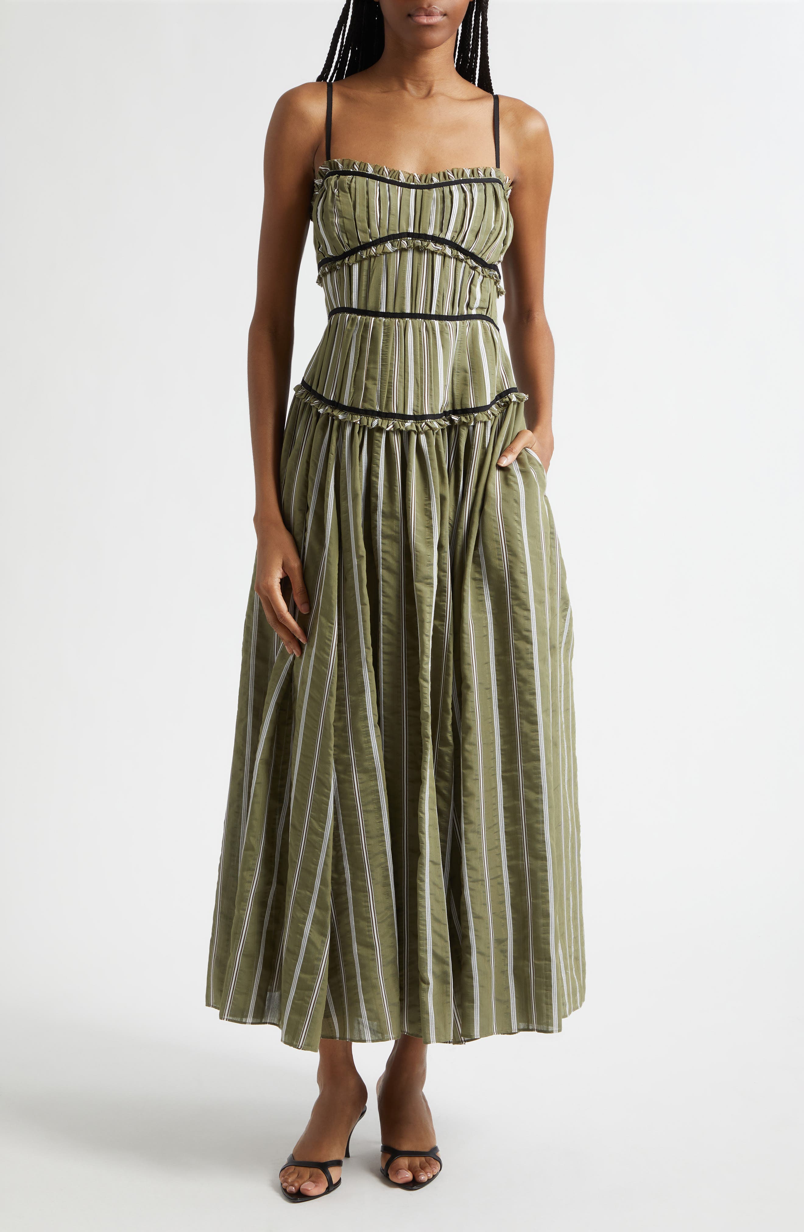 selected OLIVE NOIR