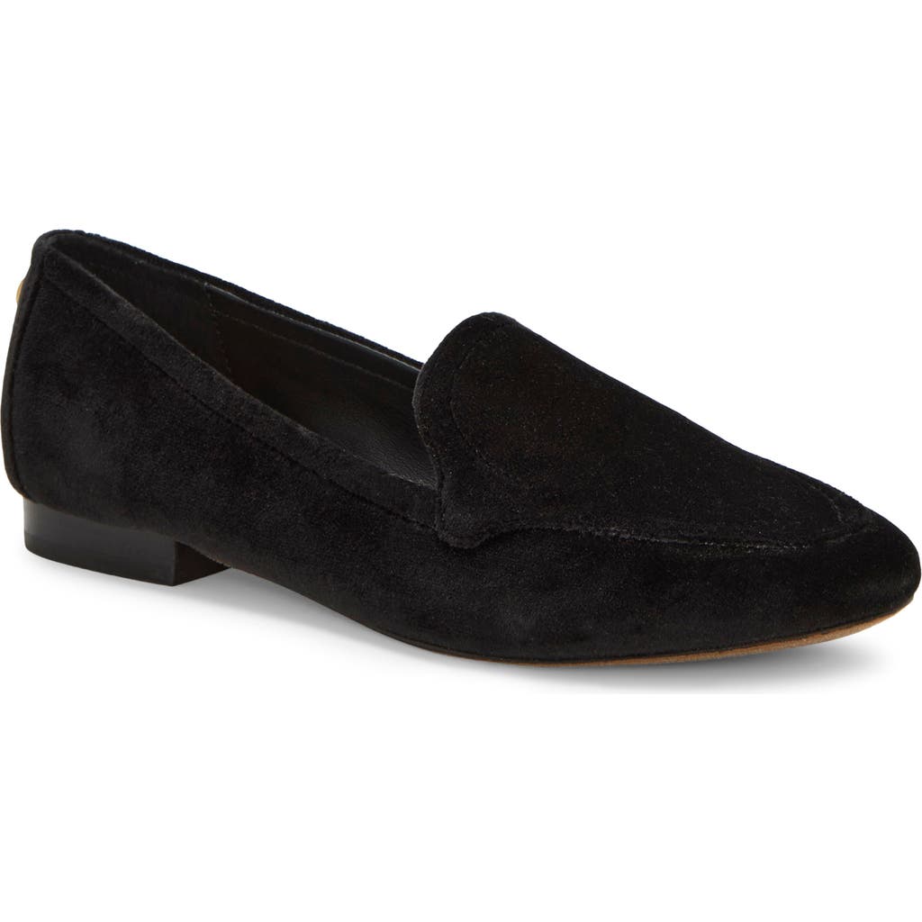 Vince Camuto Cintha Loafer In Black