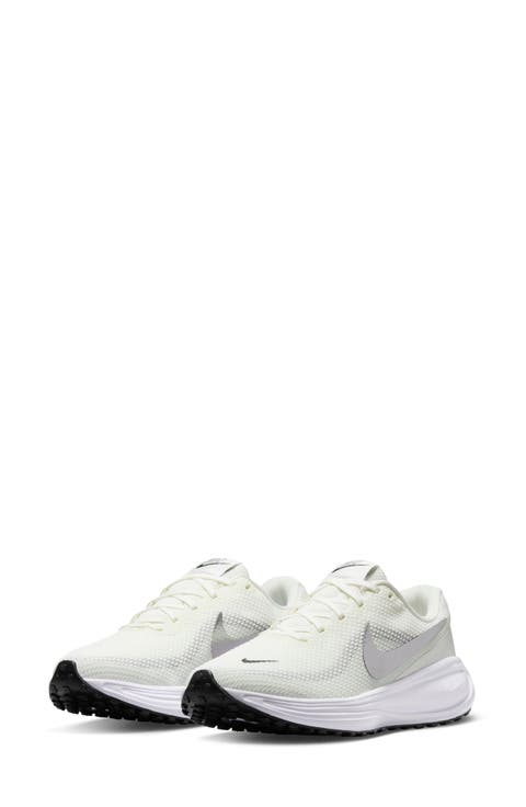 Revolution 8 Running Shoe