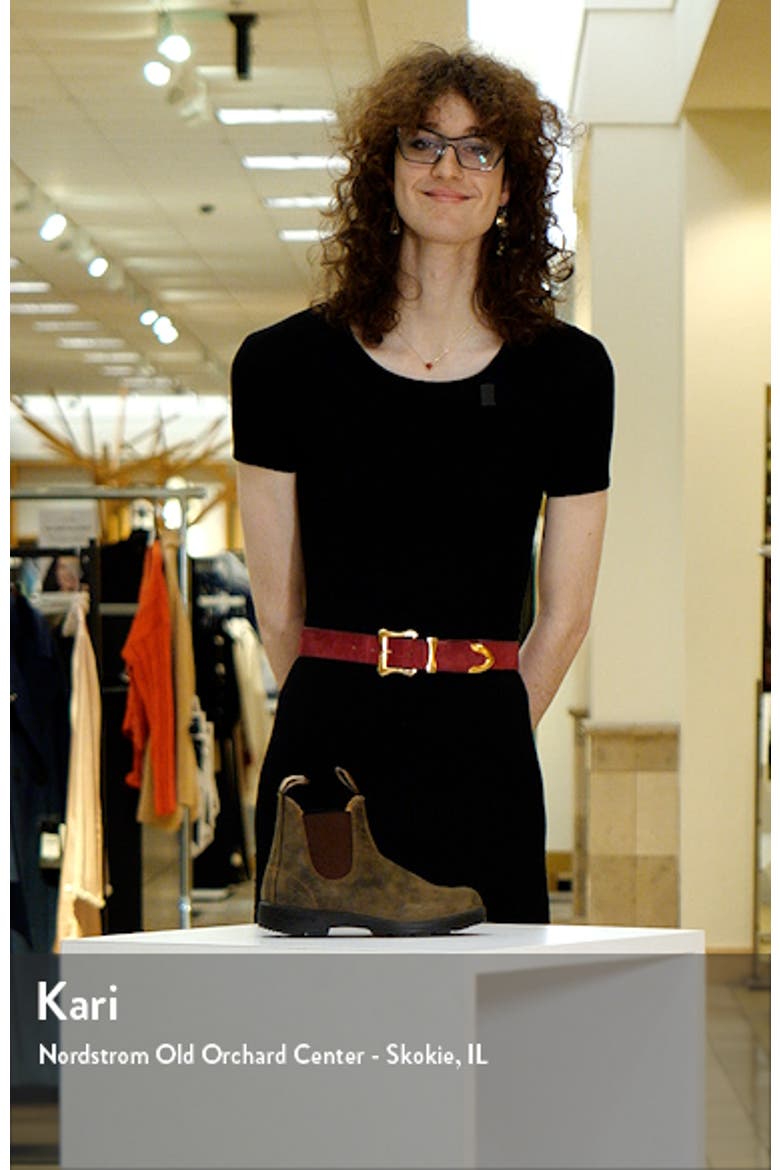 Blundstone Chelsea Boot video