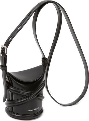 Alexander McQueen ★The Curve MICRO バッグ MCQUEEN The Curve micro leather cross-body bag | THE OUTNET