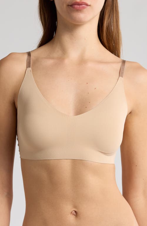 True & Co True Body Lift Triangle Convertible Strap Bra in Desert at Nordstrom, Size Small