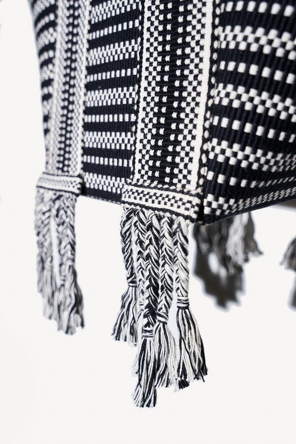 Amambaih Chulo large, Alternate, color, Ivory-Black