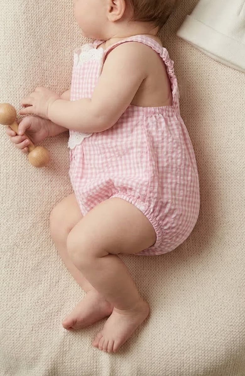 Pippa & Julie Seersucker Heart Romper, Alternate, color, Pink/ White