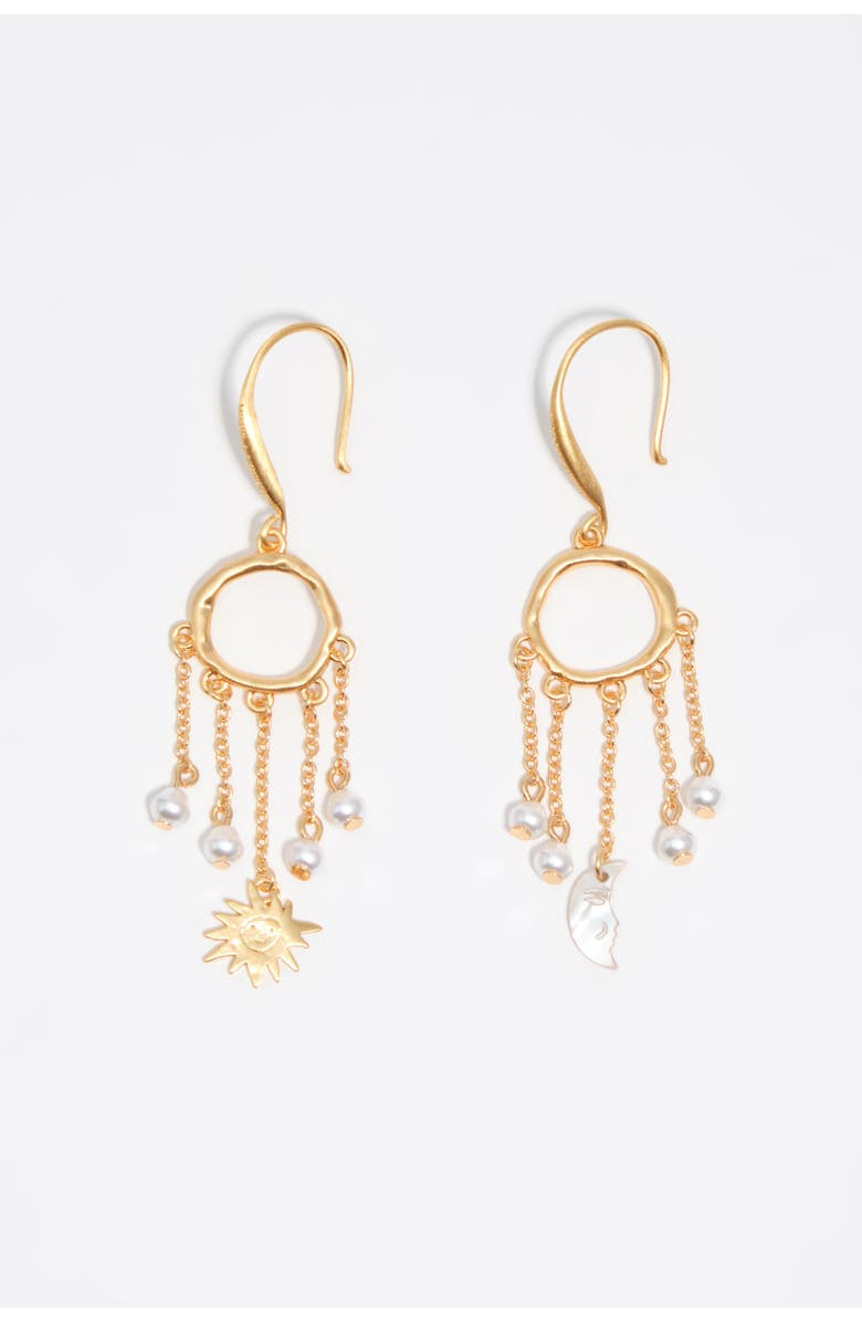 Bimba y Lola Sun And Moon Earrings With Chains And Pearls, Main, color, Gold
