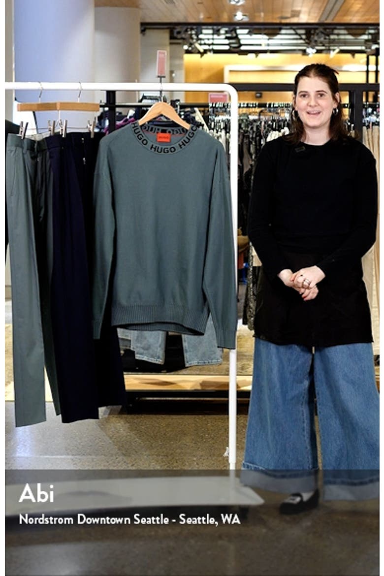 Smarlo Oversize Logo Collar Crewneck Sweater video