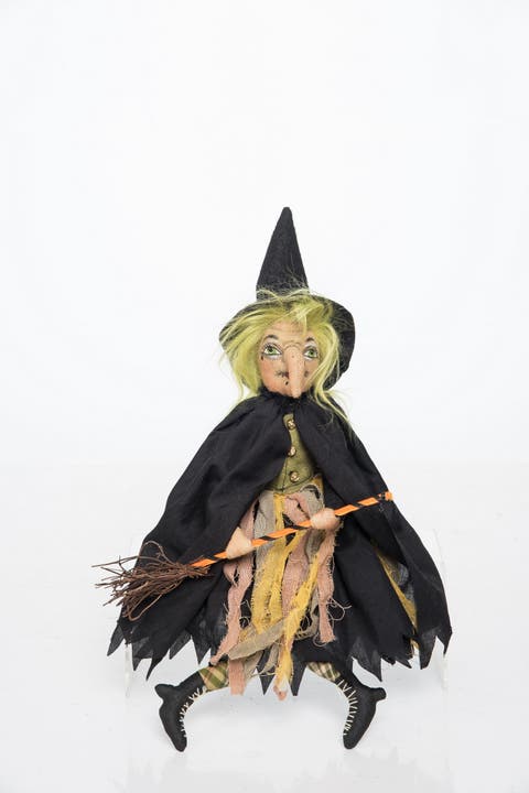Hortense Little Witch Joe Spencer Gathered Traditions Halloween Art Doll Figure