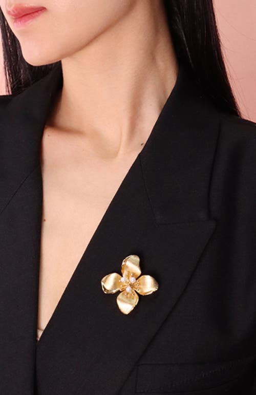 Rc Retro Chic Blossom Brooch In Gold