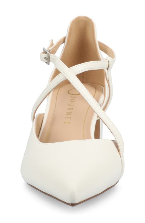 Journee Collection Galvinn Pump In White