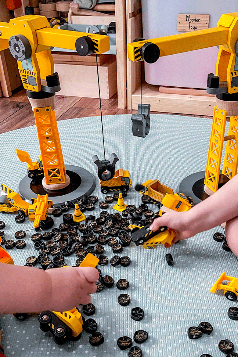 Big Crane Construction Set, Alternate, color, Yellow