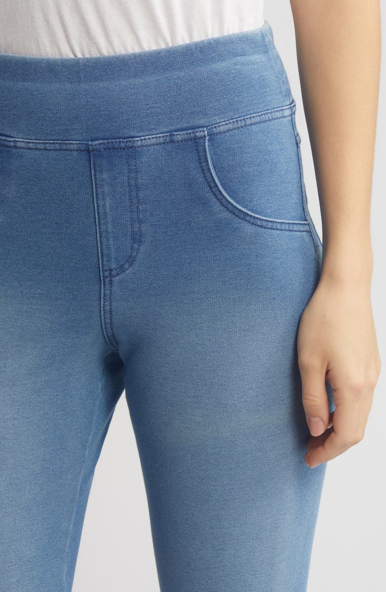 Hue Game Changing Crop Leggings, Alternate, color, Classic Light Wash