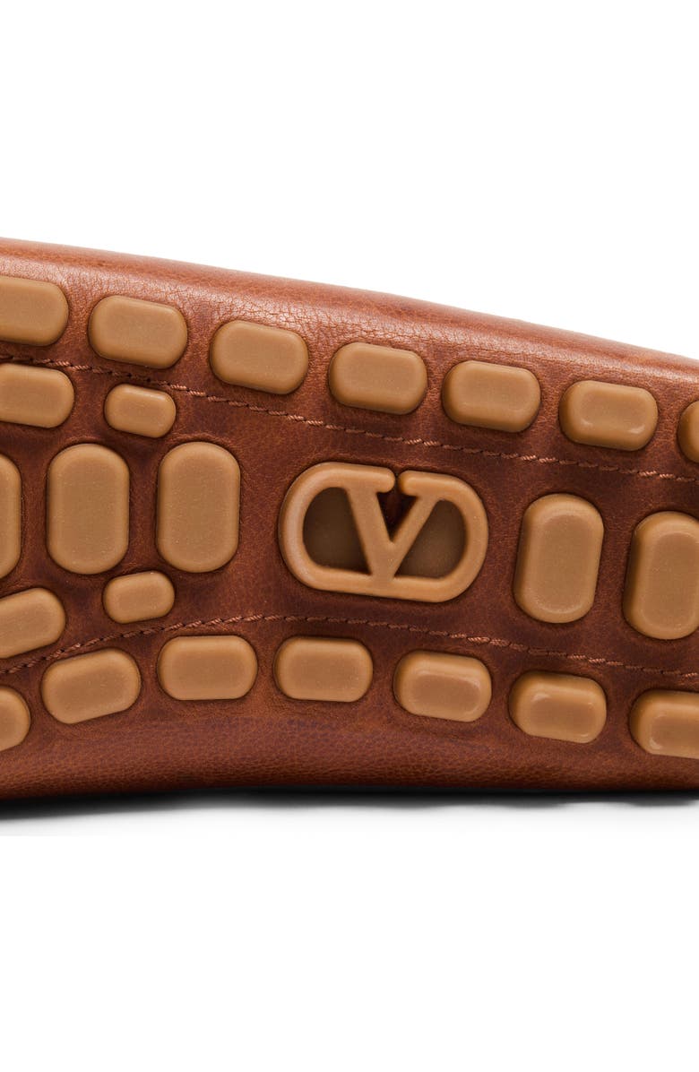 Valentino Garavani VLOGO Signature Driving Shoe, Alternate, color, Tobacco