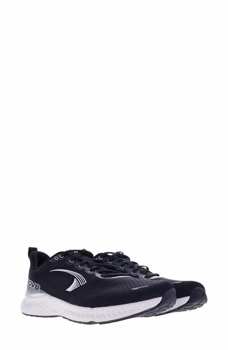 Roadfly Running Shoe