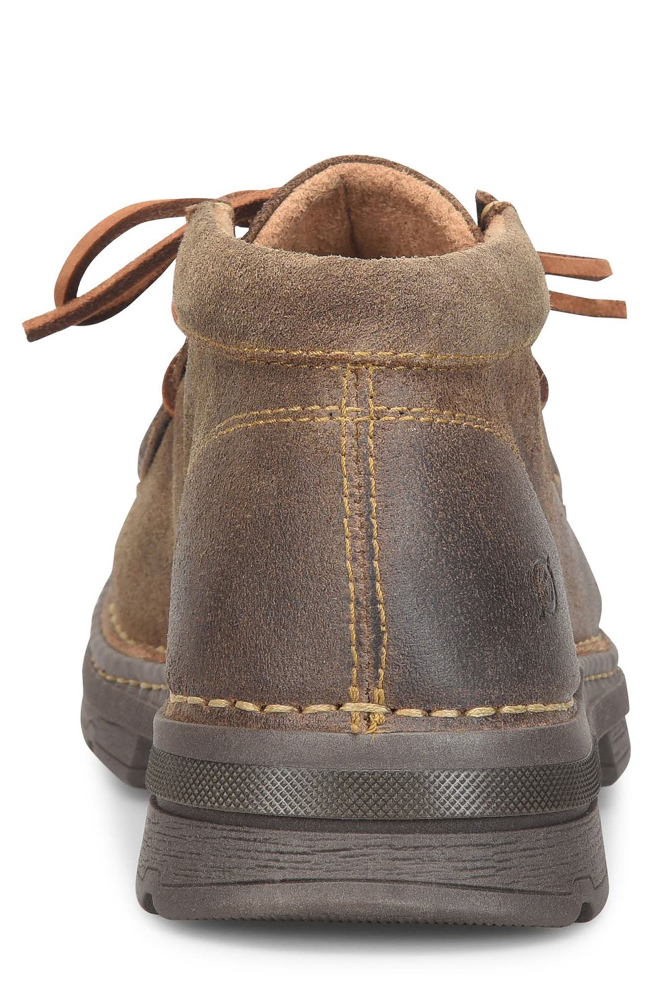 Børn Ethan Moc Toe Chukka Boot, Alternate, color, Taupe Distressed