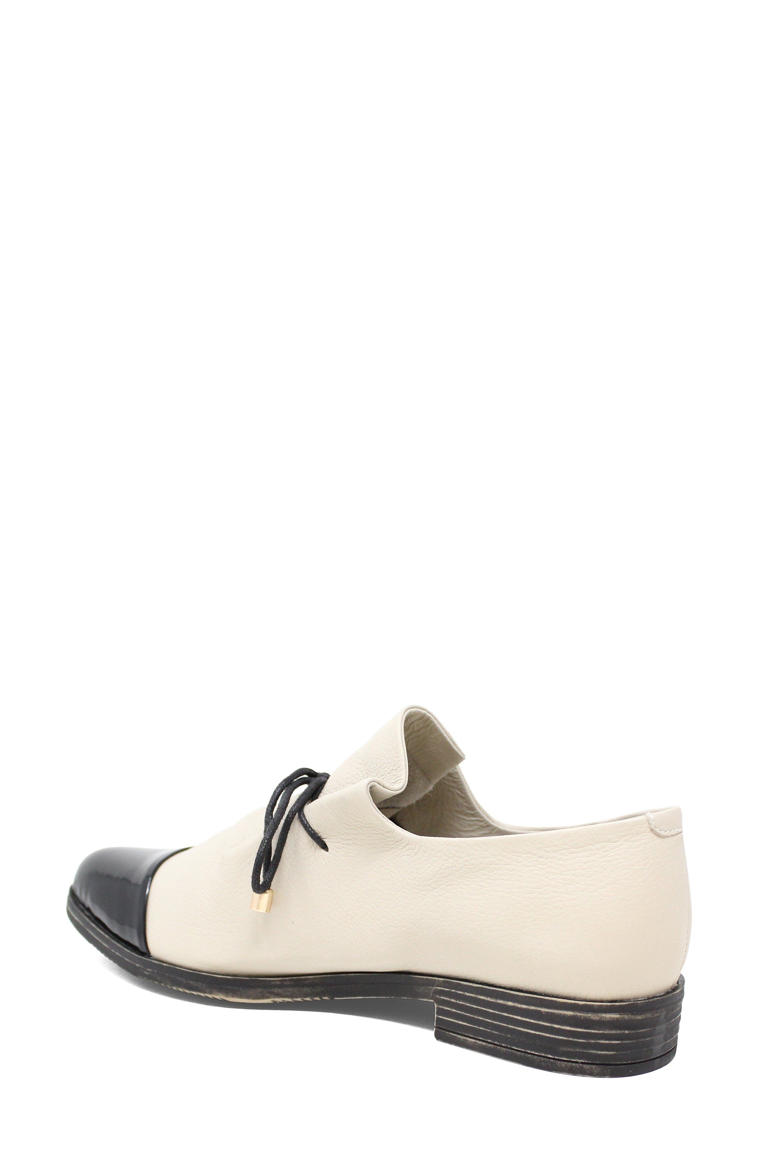 Kotty Lace Flat, Alternate, color, Black Almond/ Patent Leather