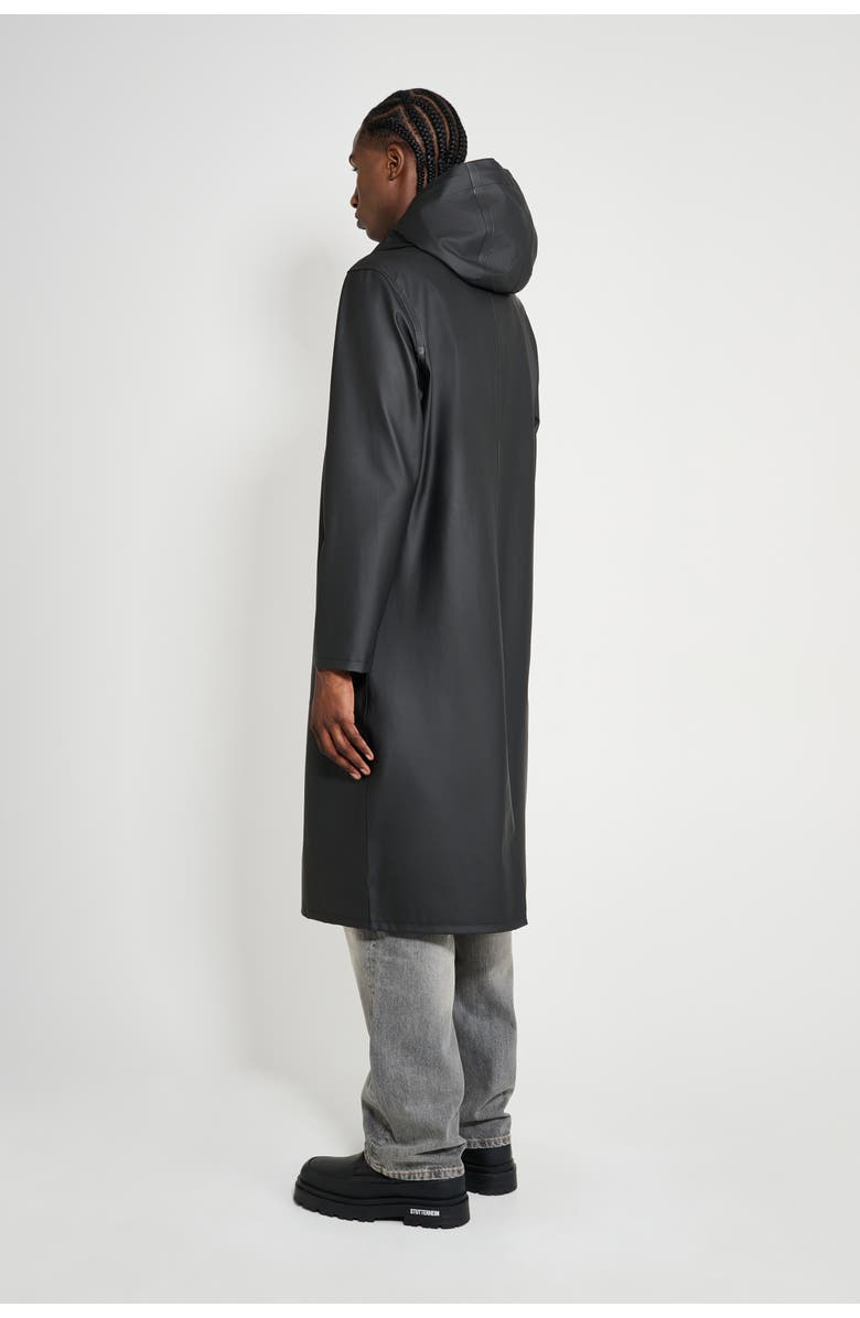 Stutterheim Stockholm Hooded Long Raincoat, Alternate, color, Black