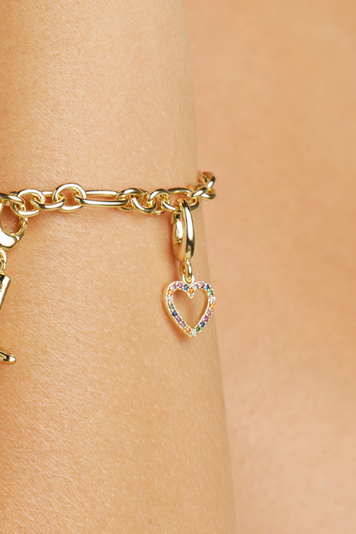 Untamed Petals Heart Charm In Gold