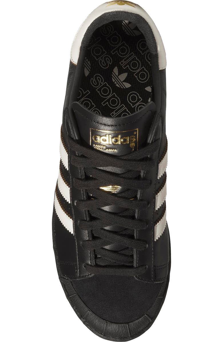 adidas Gender Inclusive Jabbar Half Shell OG Sneaker, Alternate, color, Black/ Off White/ Gold Met