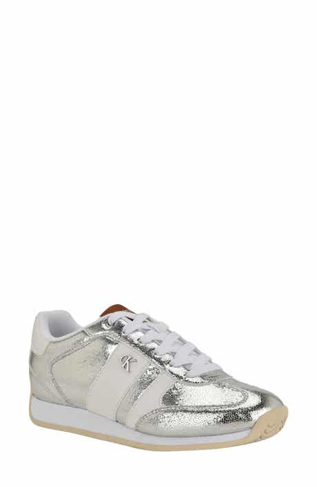 Anora Sneaker