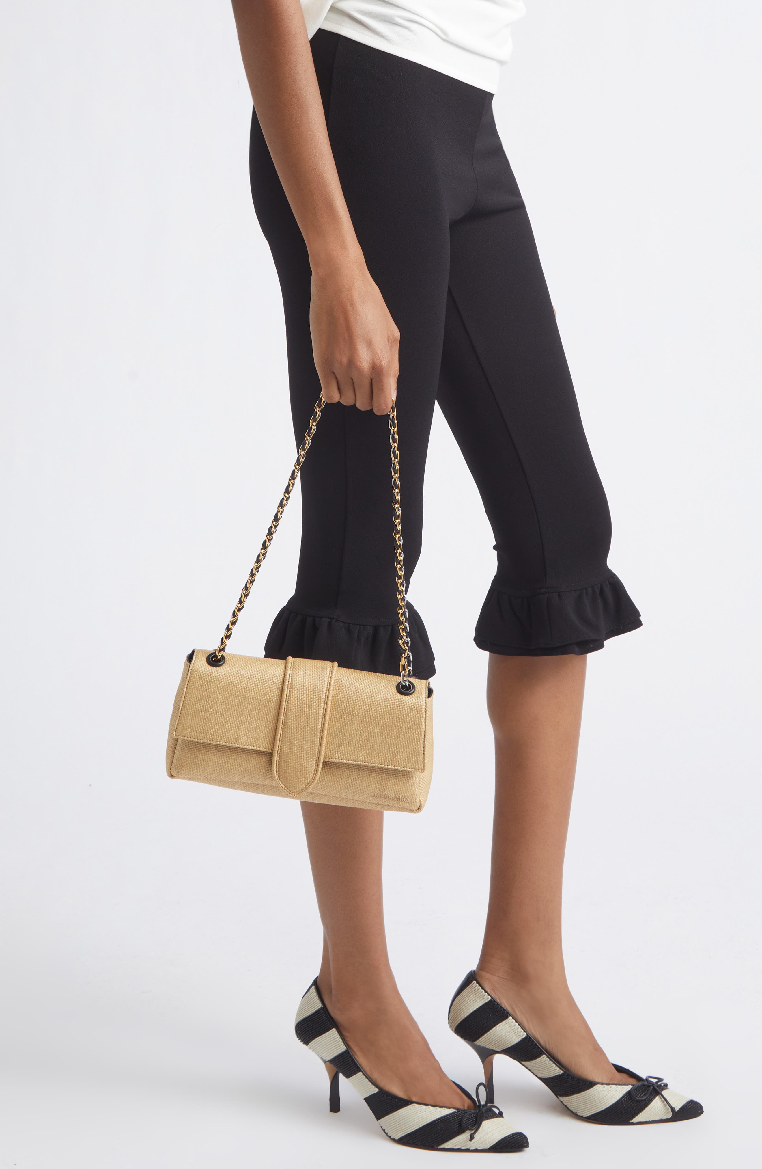 Jacquemus Le Bambino Raffia Effect Shoulder Bag, Alternate, color, Natural 142