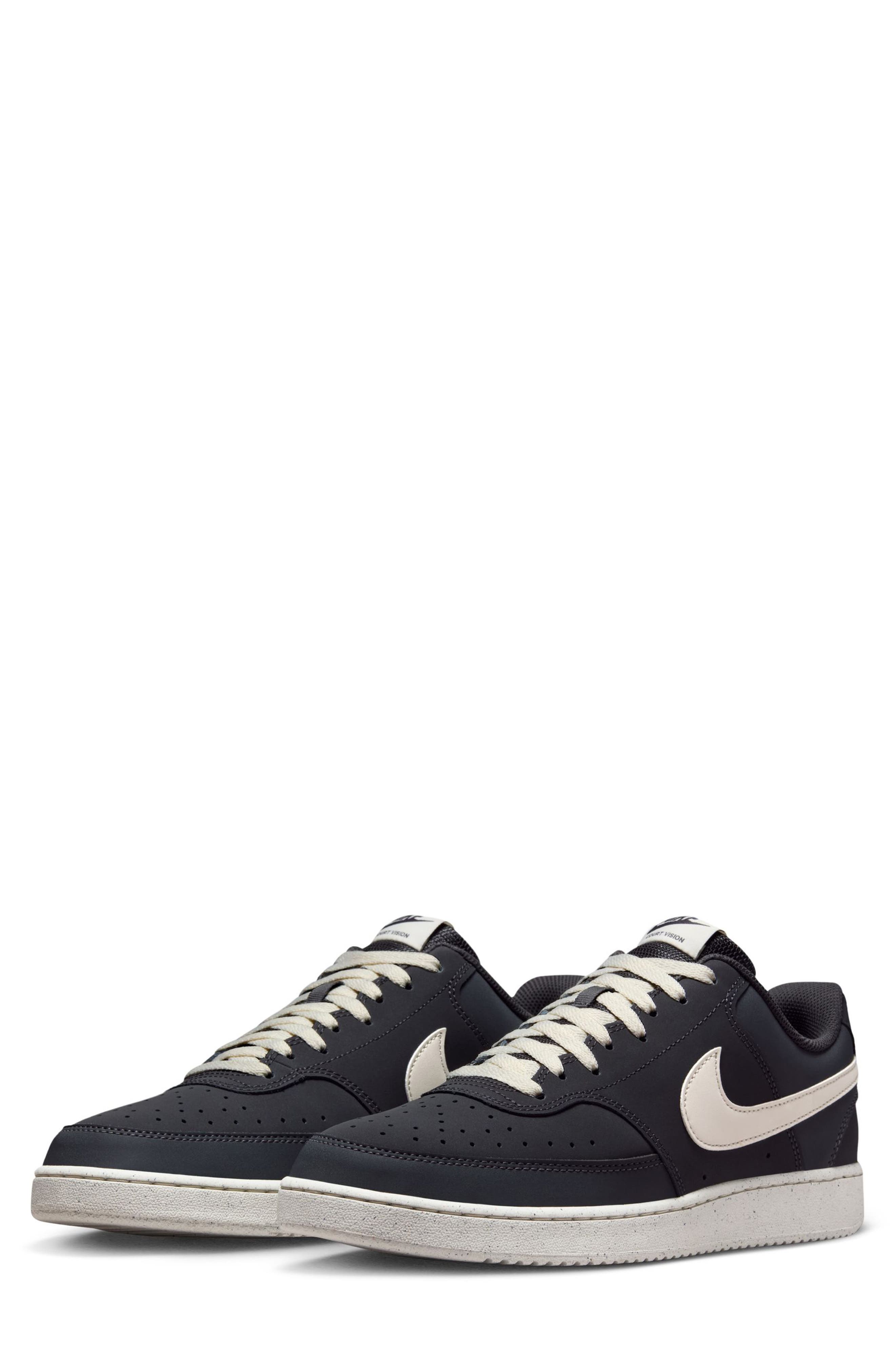 Nike Court Vision Low V2 Sneaker