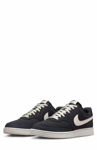 Nike Court Vision Low V2 Sneaker