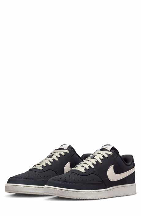 Nike Court Vision Low V2 Sneaker