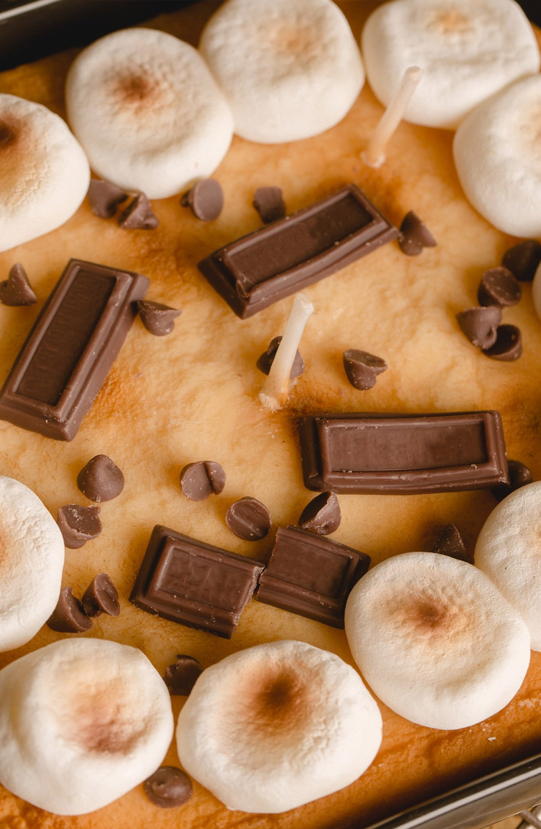 Southlake gifts Skillet S'more Chocolate and Marshmallow Candle, Alternate, color, Light Brown / White