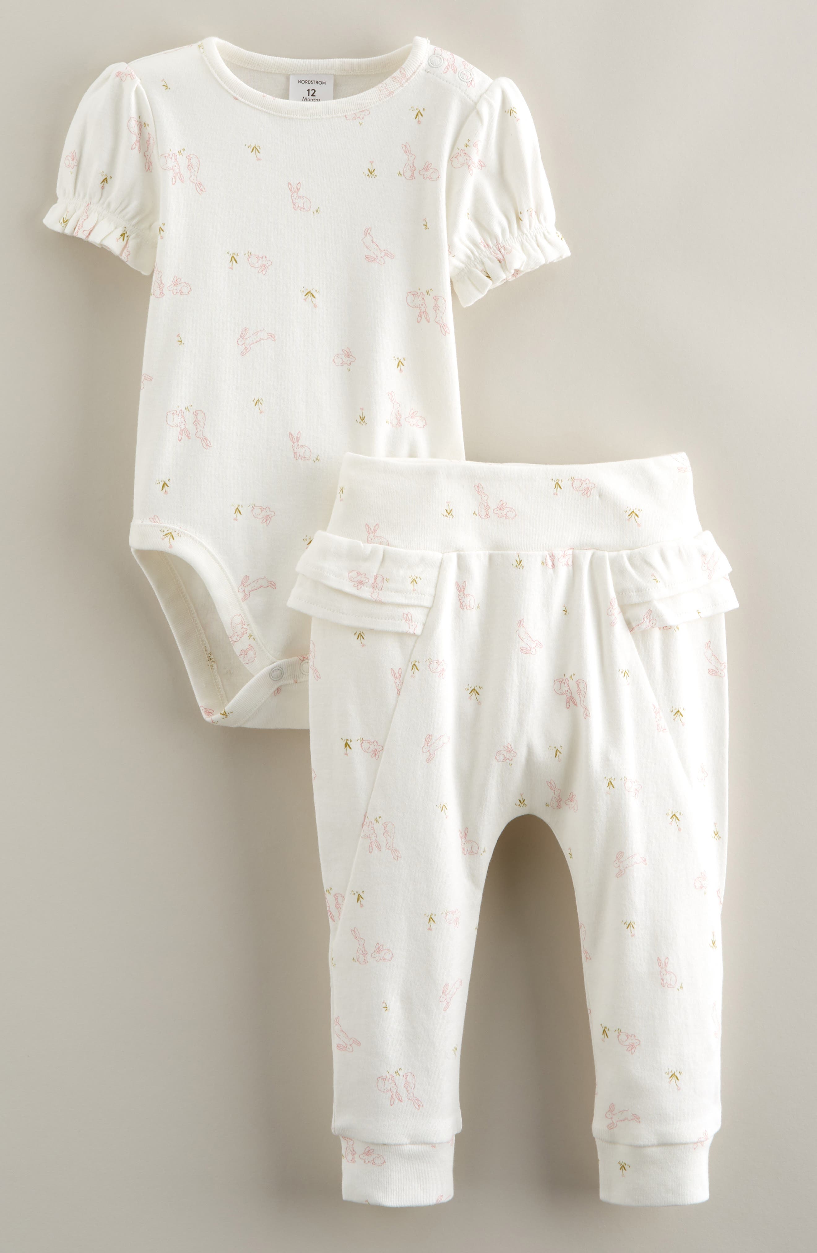 Nordstrom Print Cotton Bodysuit & Ruffled Joggers Set