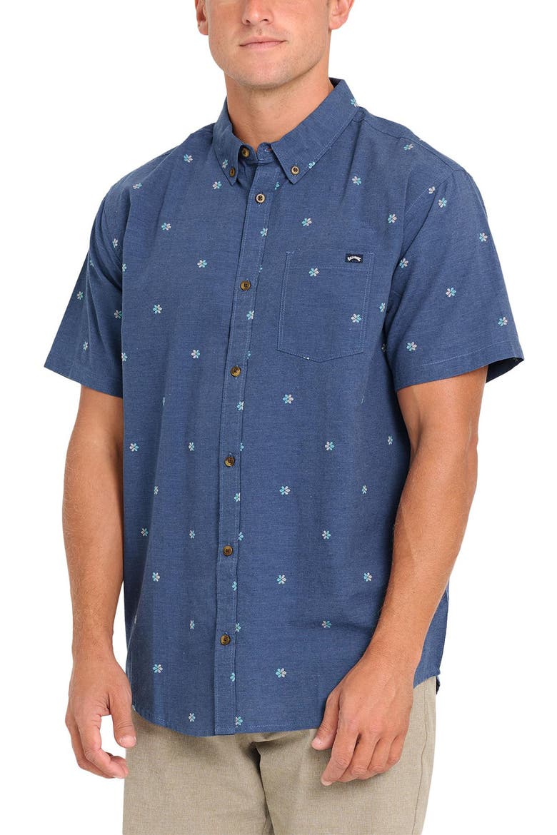 All Day Geo Jacquard Short Sleeve Cotton Blend Button-Down Shirt, Alternate, color, DARK DENIM